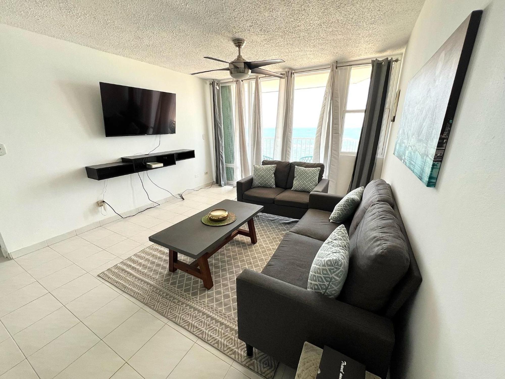 Apartamento Gorgeous Ocean View 1Br W/Beach Acess & Pool San Juan Exterior foto